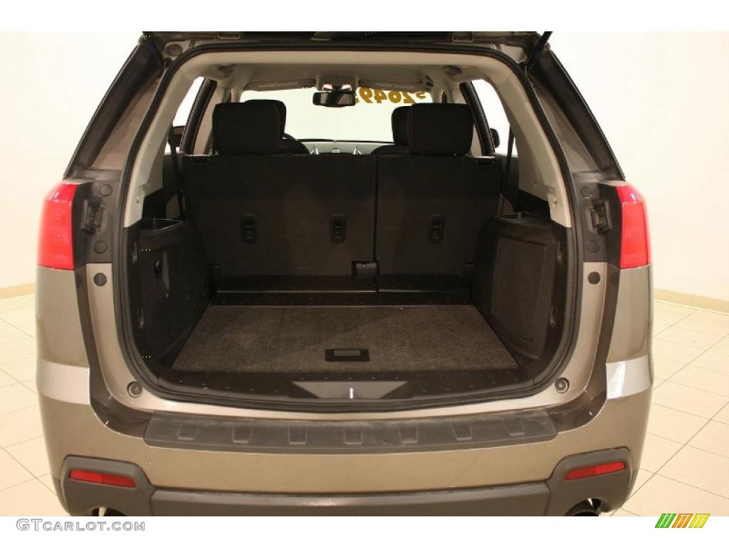 2010 GMC Terrain SLE Trunk Photo #38357502