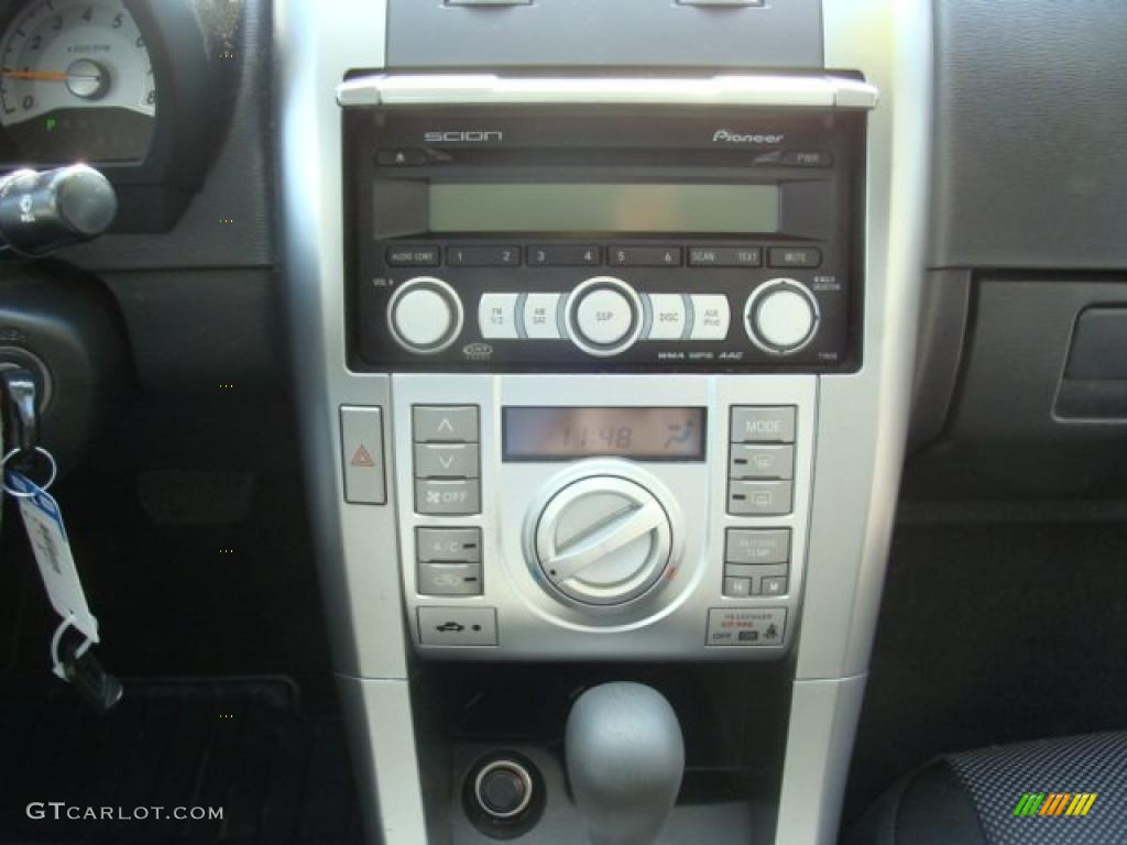 2008 Scion tC Standard tC Model Controls Photo #38357530