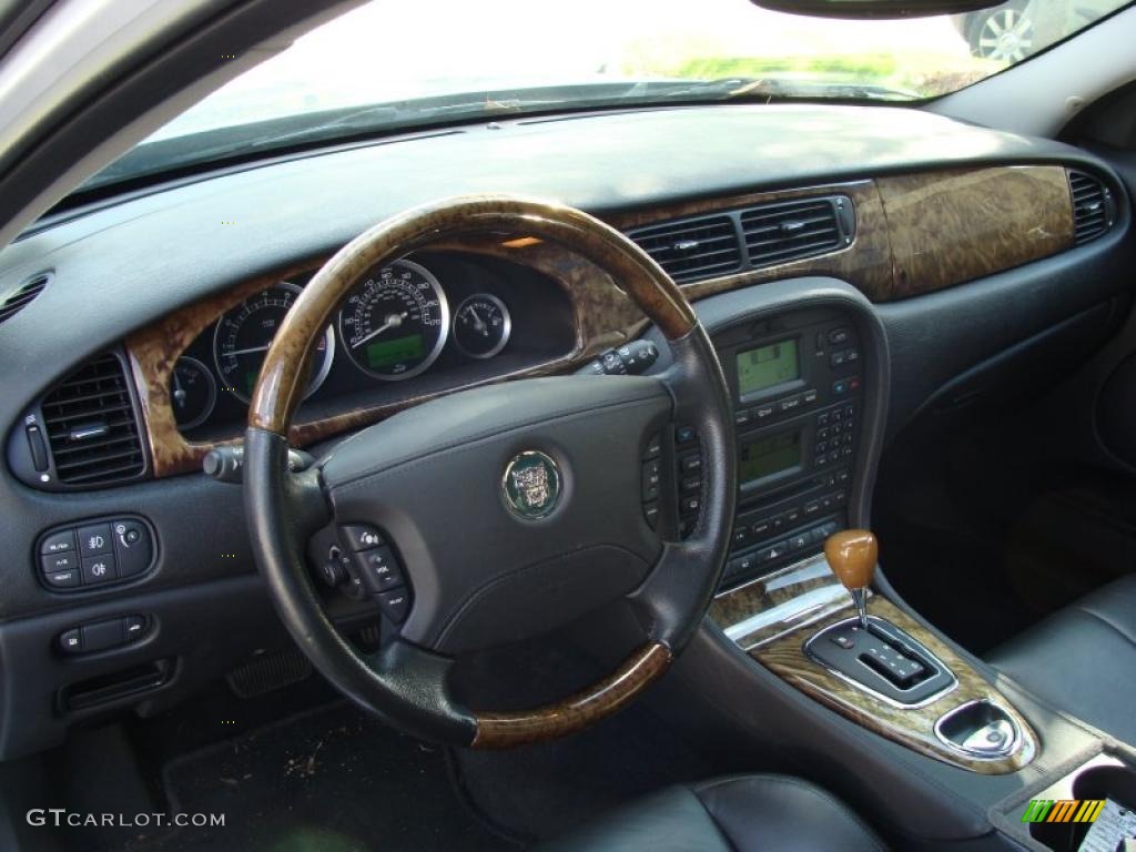2005 Jaguar S-Type 4.2 Charcoal Dashboard Photo #38359186