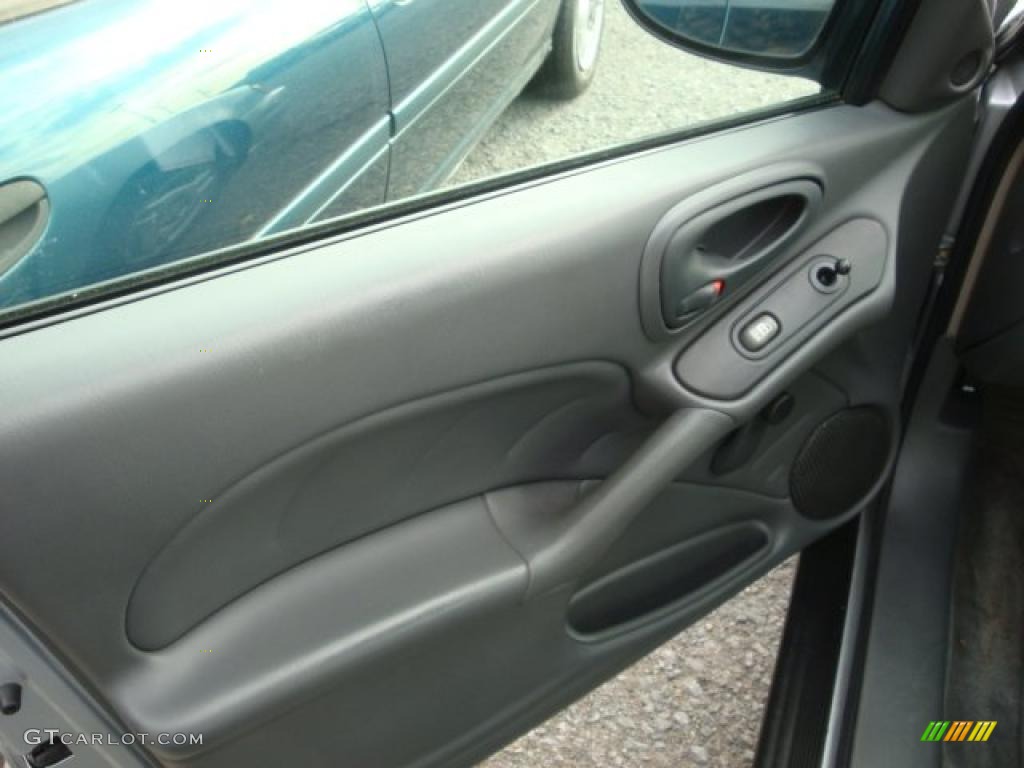 2003 Pontiac Grand Am SE Sedan Dark Pewter Door Panel Photo #38360966