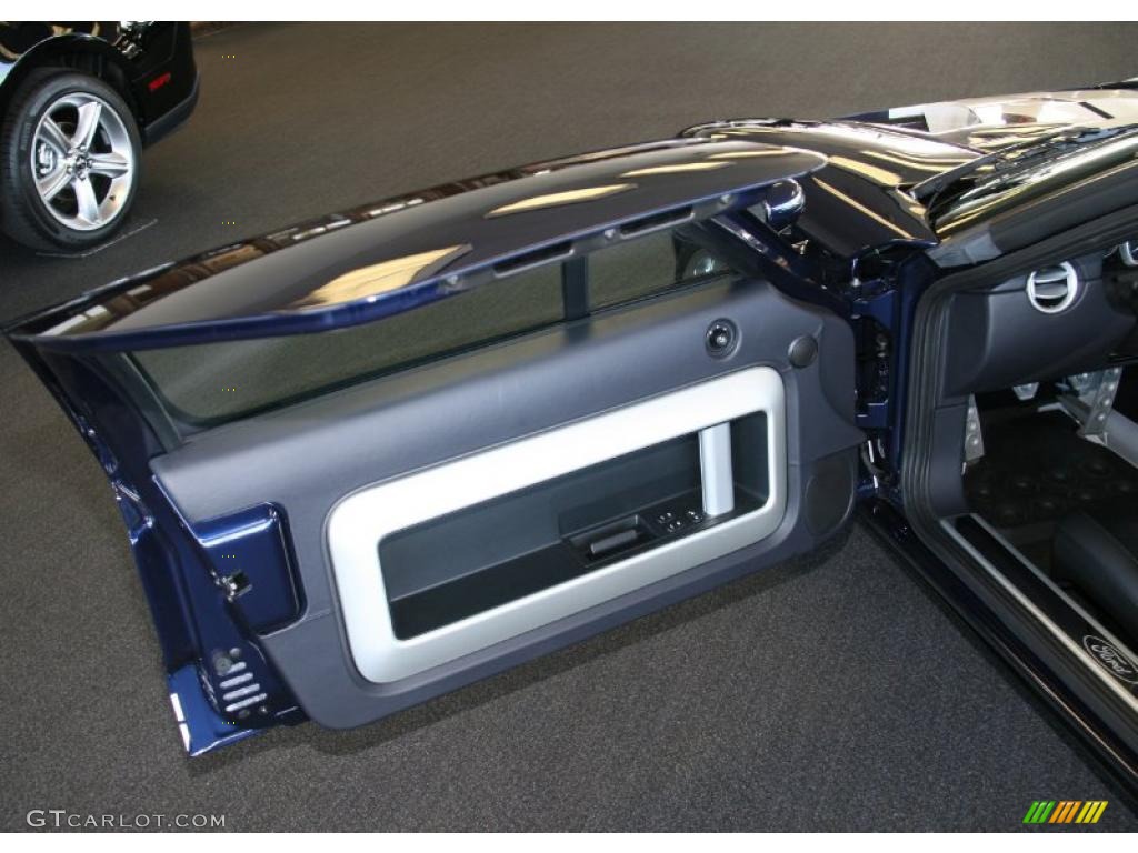 2005 Ford GT Standard GT Model Ebony Black Door Panel Photo #38363370