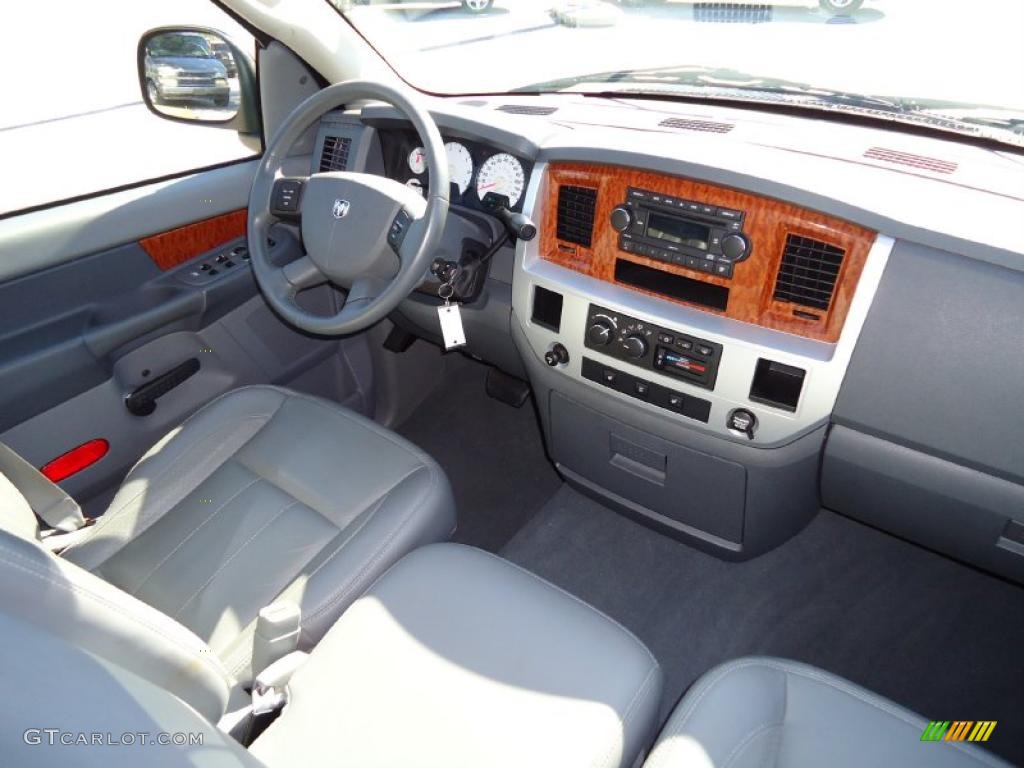 2007 Ram 1500 Laramie Quad Cab - Mineral Gray Metallic / Medium Slate Gray photo #17