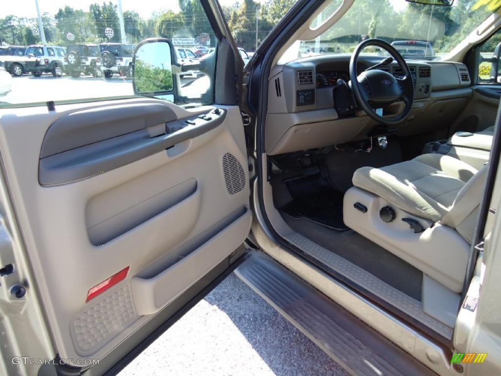 Medium Parchment Interior 2004 Ford F350 Super Duty XLT SuperCab Dually Photo #38365626