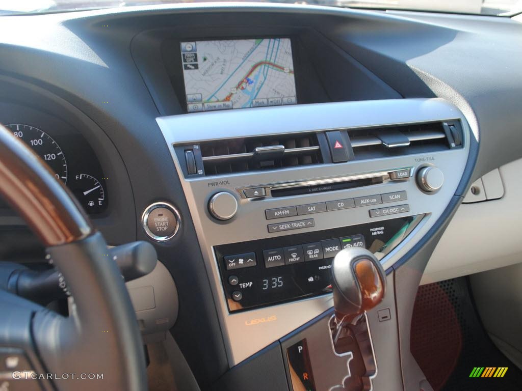 2010 Lexus RX 350 AWD Controls Photo #38367010