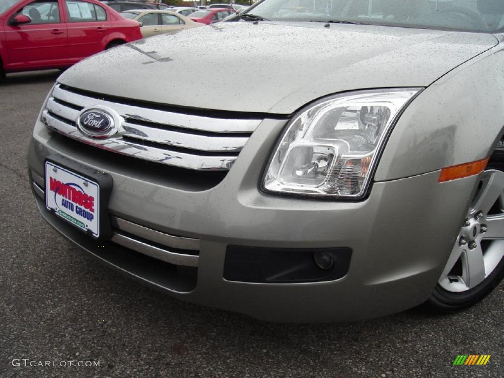 2008 Fusion SE V6 - Vapor Silver Metallic / Charcoal Black photo #9