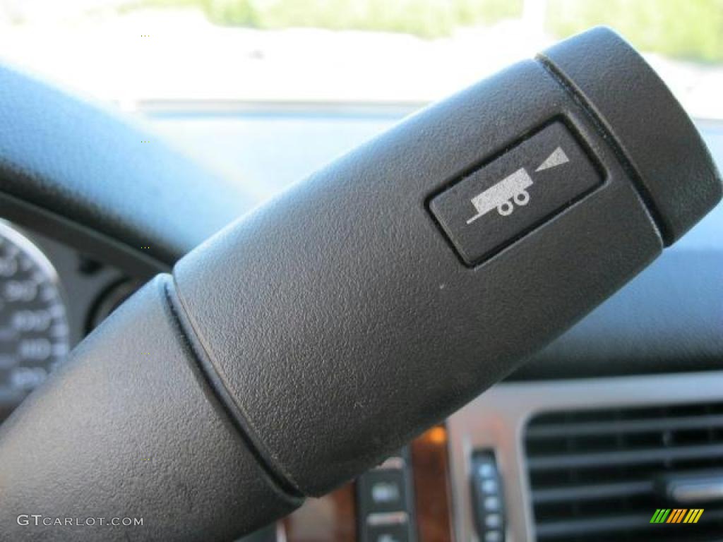 2007 Tahoe LT - Summit White / Light Cashmere/Ebony photo #13