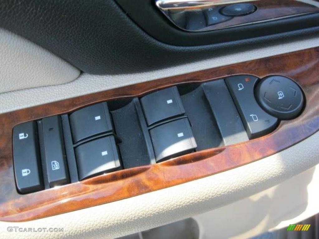 2007 Tahoe LT - Summit White / Light Cashmere/Ebony photo #18