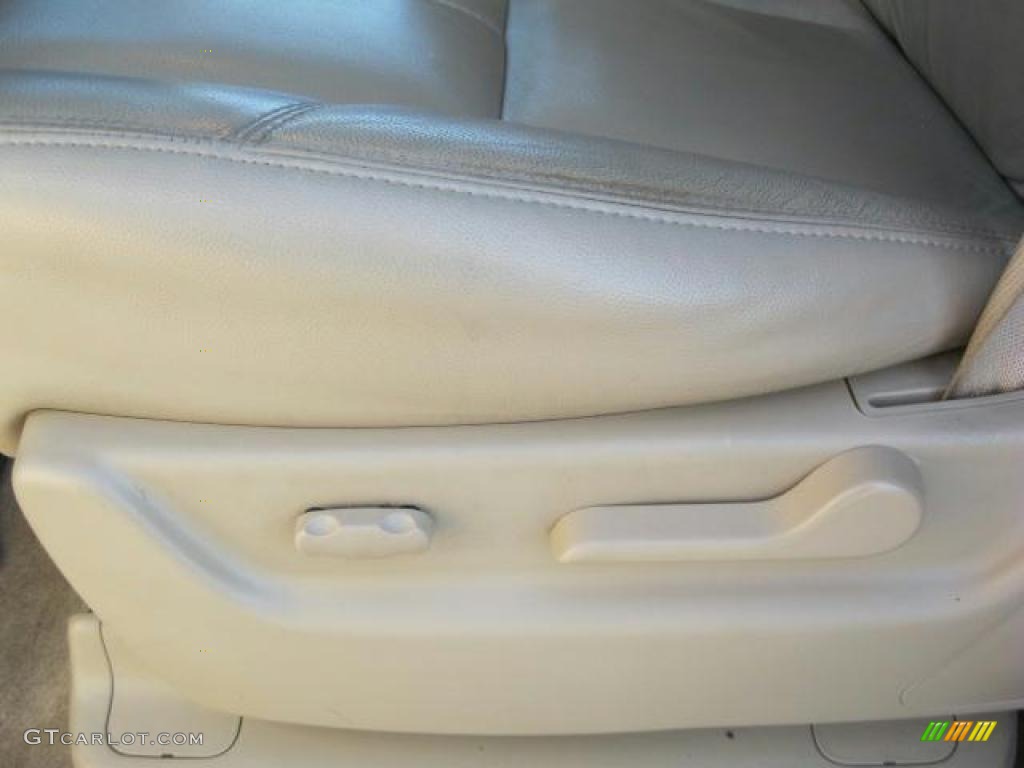 2007 Tahoe LT - Summit White / Light Cashmere/Ebony photo #19
