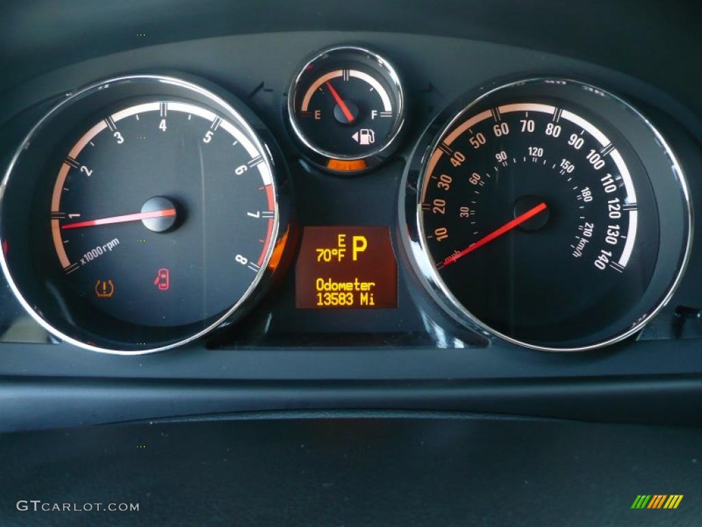 2010 Saturn VUE XE Gauges Photo #38377578
