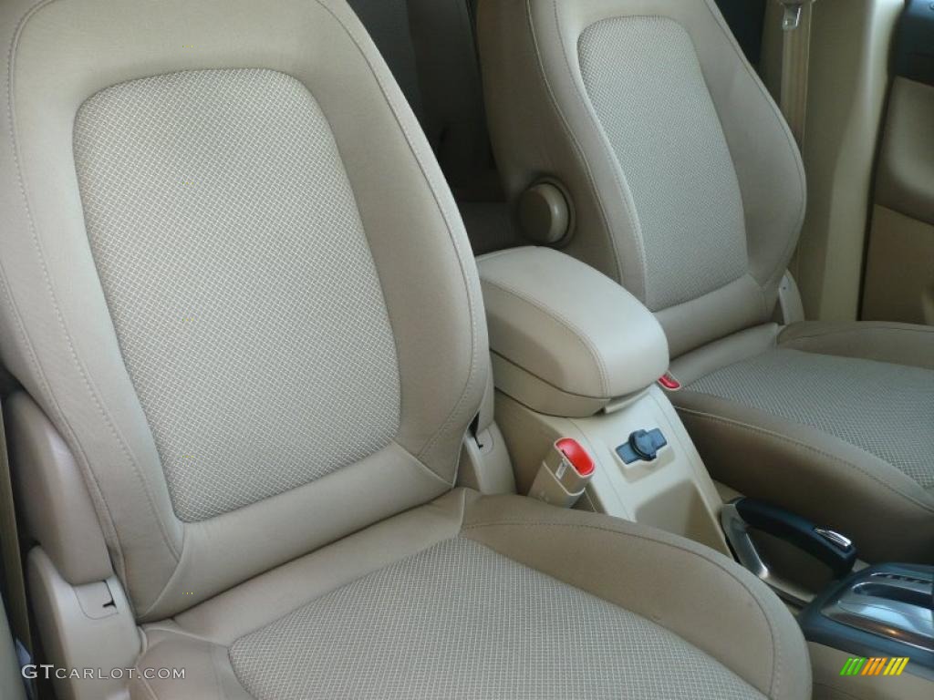 Tan Interior 2010 Saturn VUE XR V6 AWD Photo #38378387