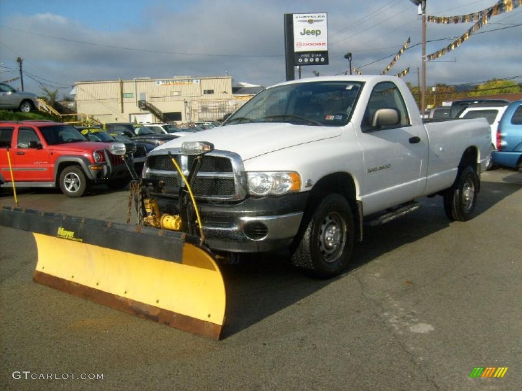 2003 Ram 2500 ST Regular Cab 4x4 - Bright White / Dark Slate Gray photo #1