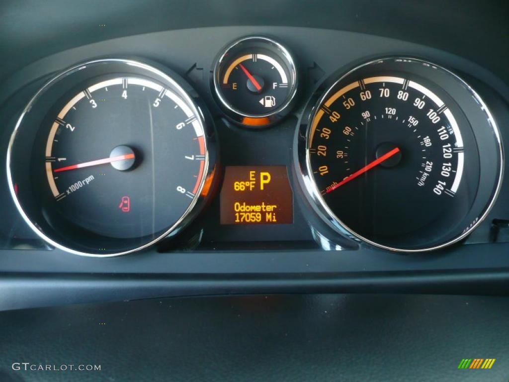 2010 Saturn VUE XR Gauges Photo #38379059