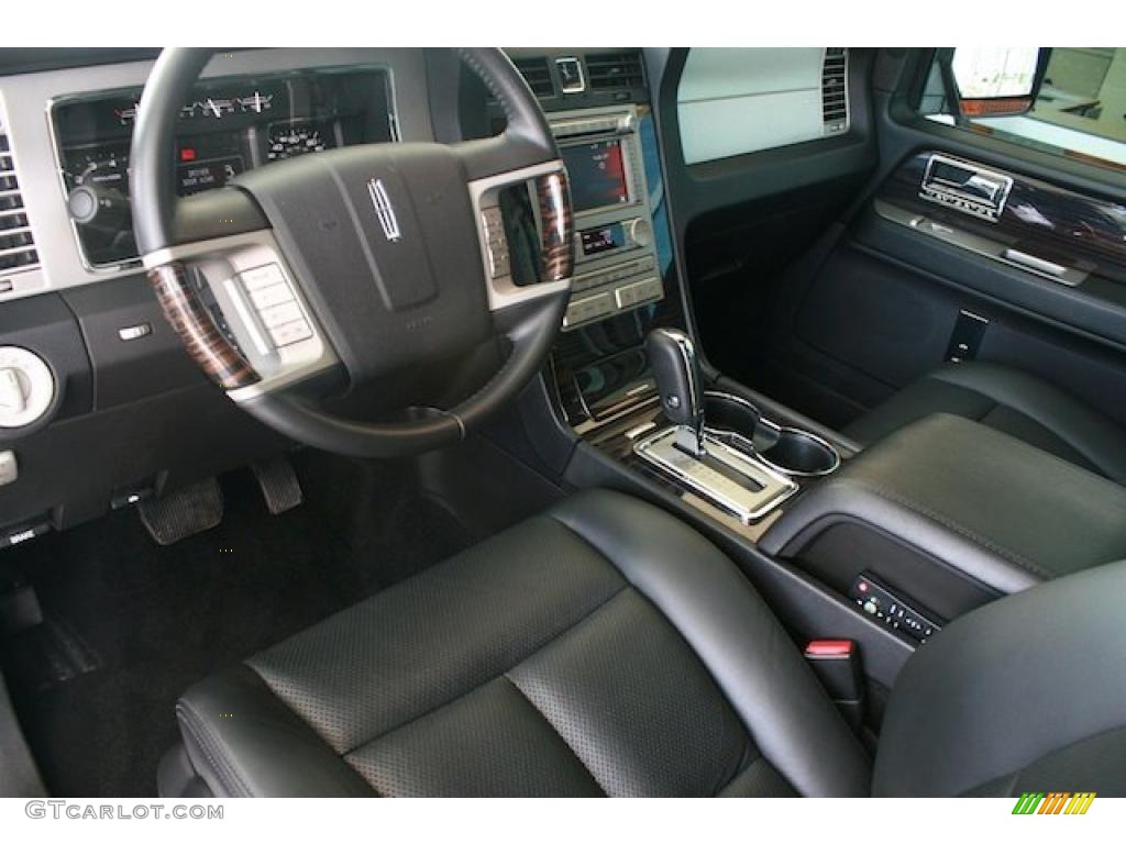 Charcoal Black Interior 2010 Lincoln Navigator Standard Navigator Model Photo #38379307