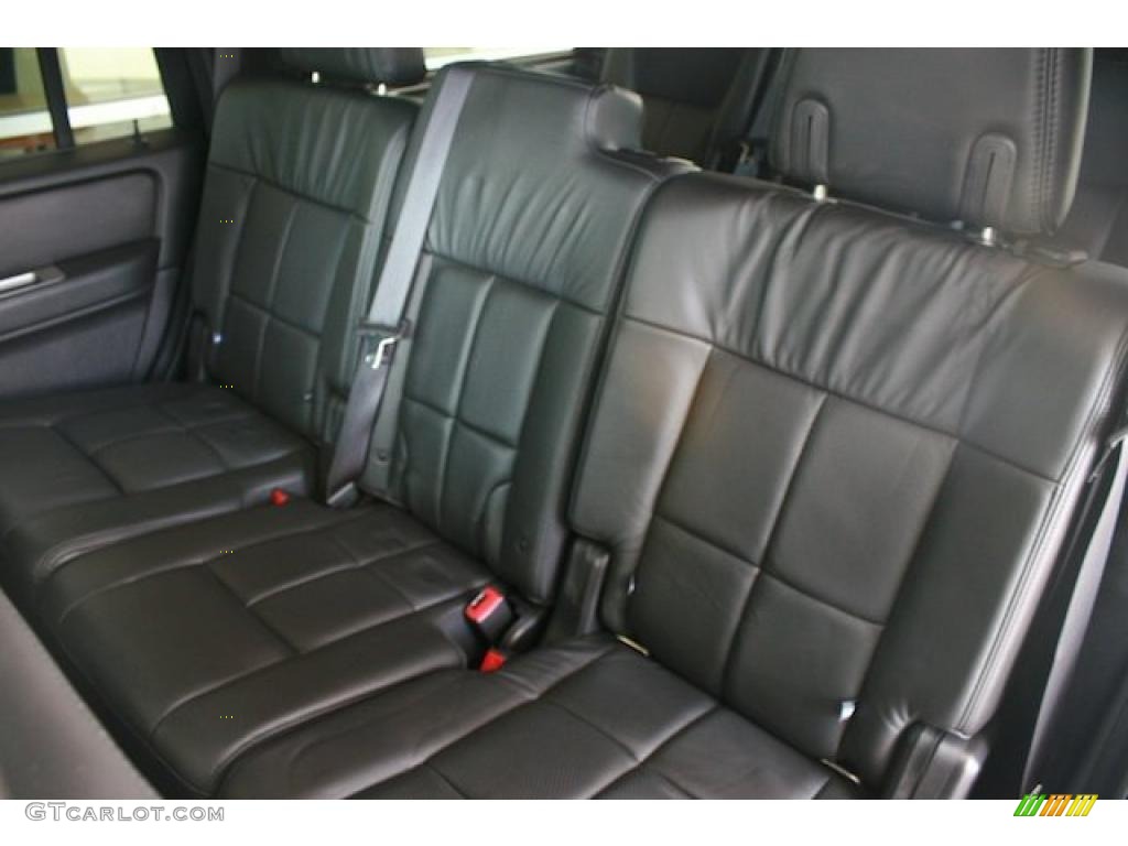 Charcoal Black Interior 2010 Lincoln Navigator Standard Navigator Model Photo #38379439