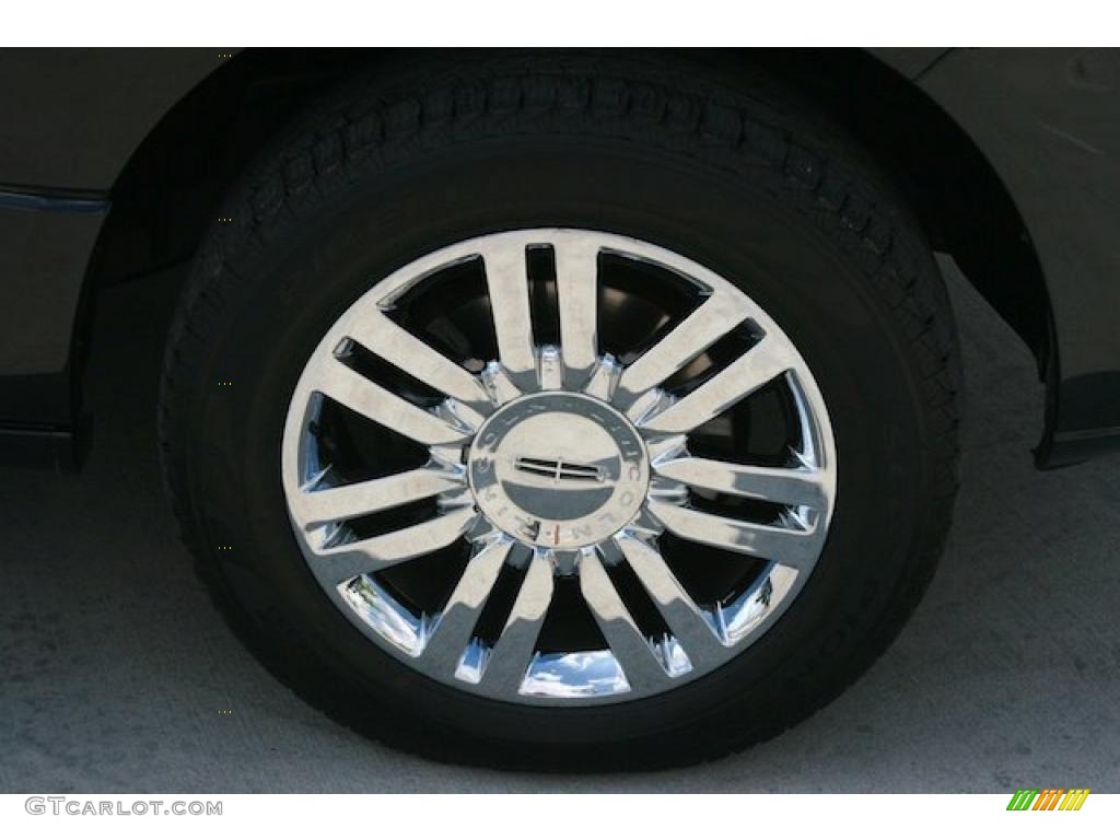 2010 Lincoln Navigator Standard Navigator Model Wheel Photo #38379911