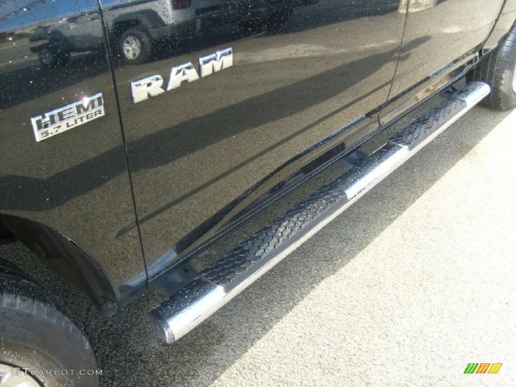 2009 Ram 1500 Laramie Crew Cab 4x4 - Brilliant Black Crystal Pearl / Dark Slate Gray photo #10