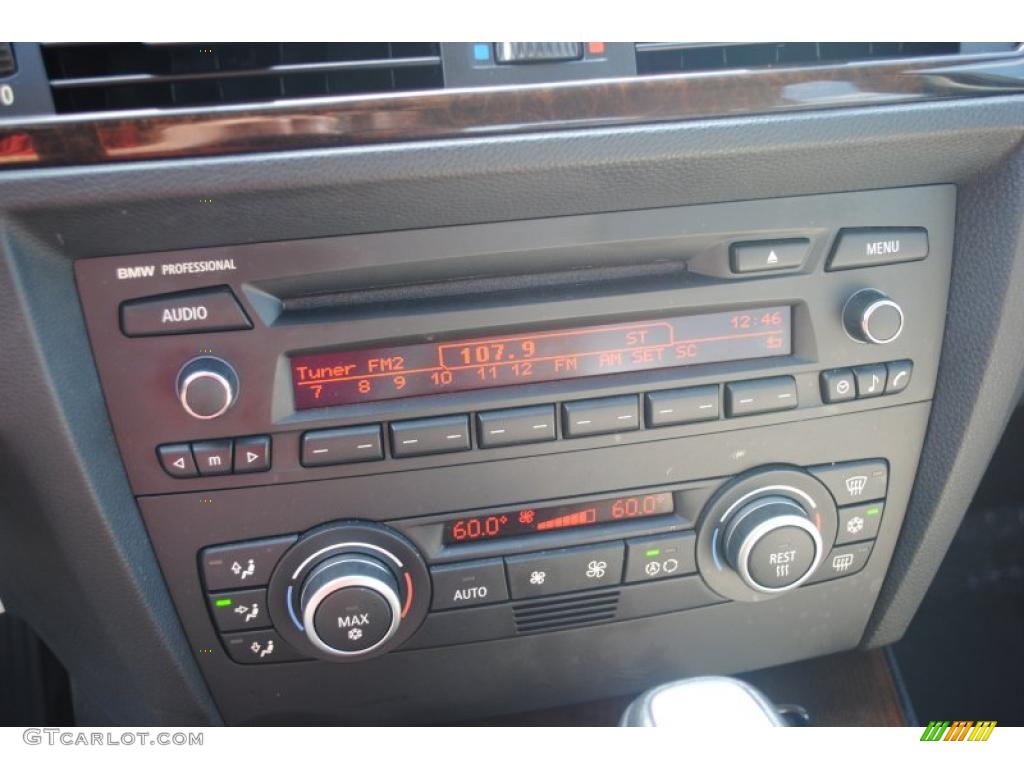 2009 BMW 3 Series 328i Sedan Controls Photo #38380399