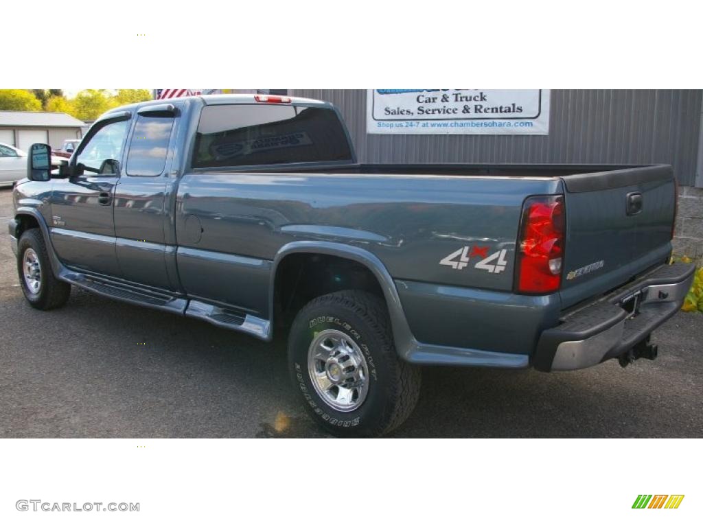 2006 Silverado 3500 LT Extended Cab 4x4 - Dark Blue Metallic / Medium Gray photo #11