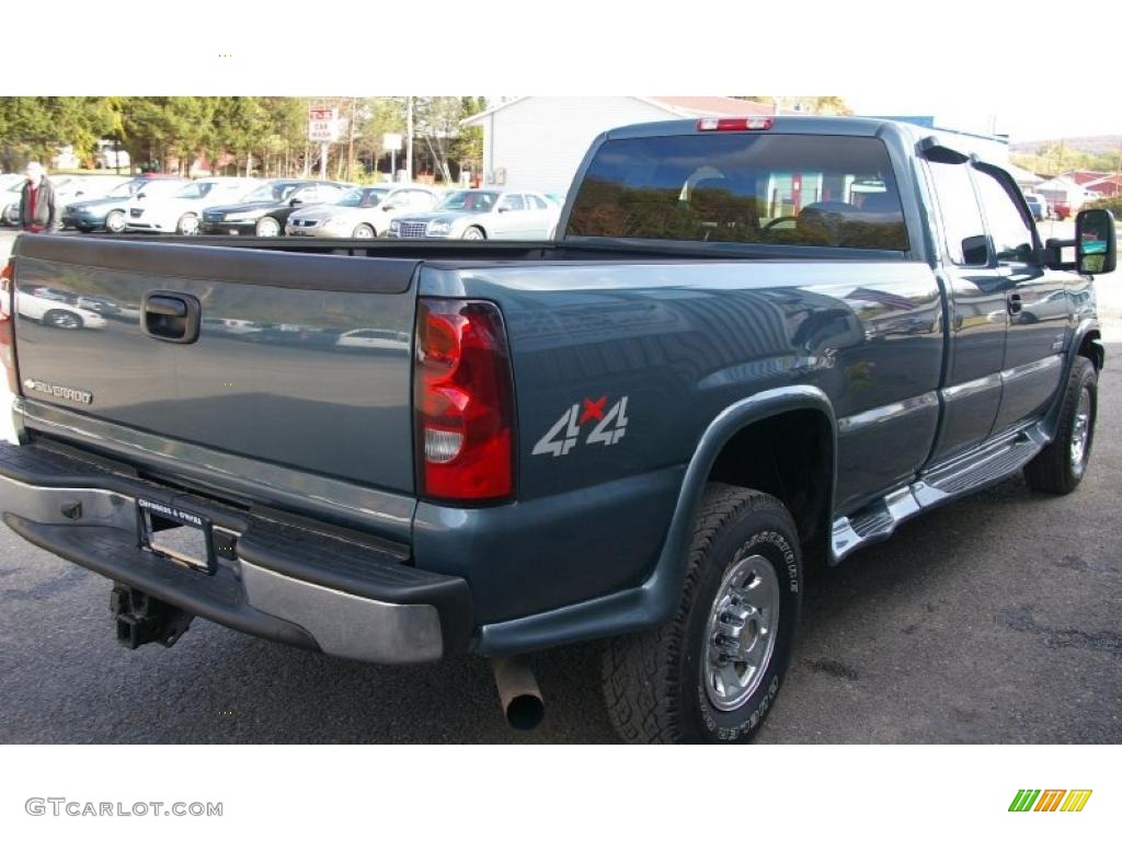 2006 Silverado 3500 LT Extended Cab 4x4 - Dark Blue Metallic / Medium Gray photo #14