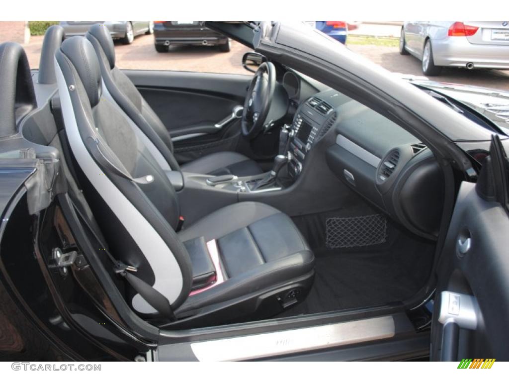 Black Interior 2007 Mercedes-Benz SLK 55 AMG Roadster Photo #38381274