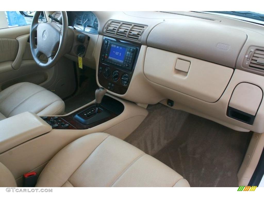 2001 Mercedes-Benz ML 320 4Matic Java Dashboard Photo #38381718