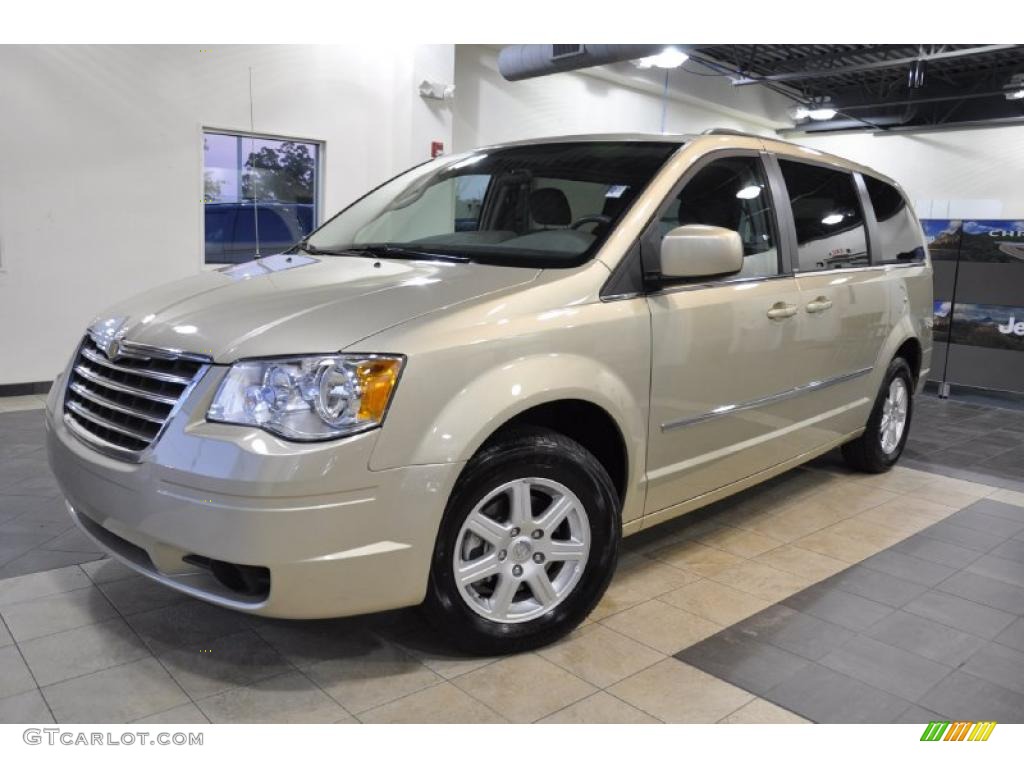 White Gold 2010 Chrysler Town & Country Touring Exterior Photo #38383374