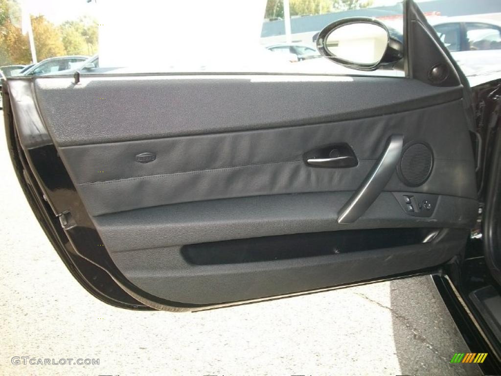 Black Interior 2008 BMW Z4 3.0si Coupe Photo #38384410