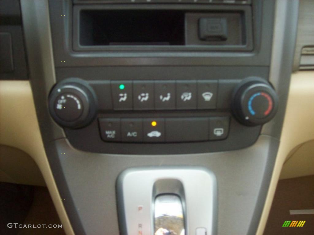 2007 CR-V LX 4WD - Borrego Beige Metallic / Ivory photo #17