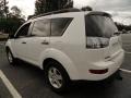 Diamond White Pearl - Outlander LS 4WD Photo No. 4