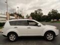 Diamond White Pearl - Outlander LS 4WD Photo No. 7