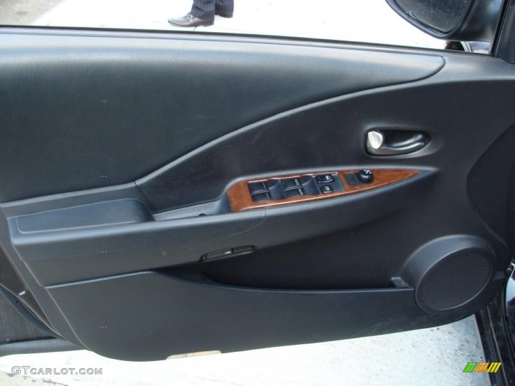 2004 Altima 2.5 SL - Super Black / Charcoal photo #10