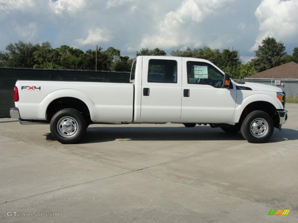 Oxford White 2011 Ford F250 Super Duty XL Crew Cab 4x4 Exterior Photo #38388627