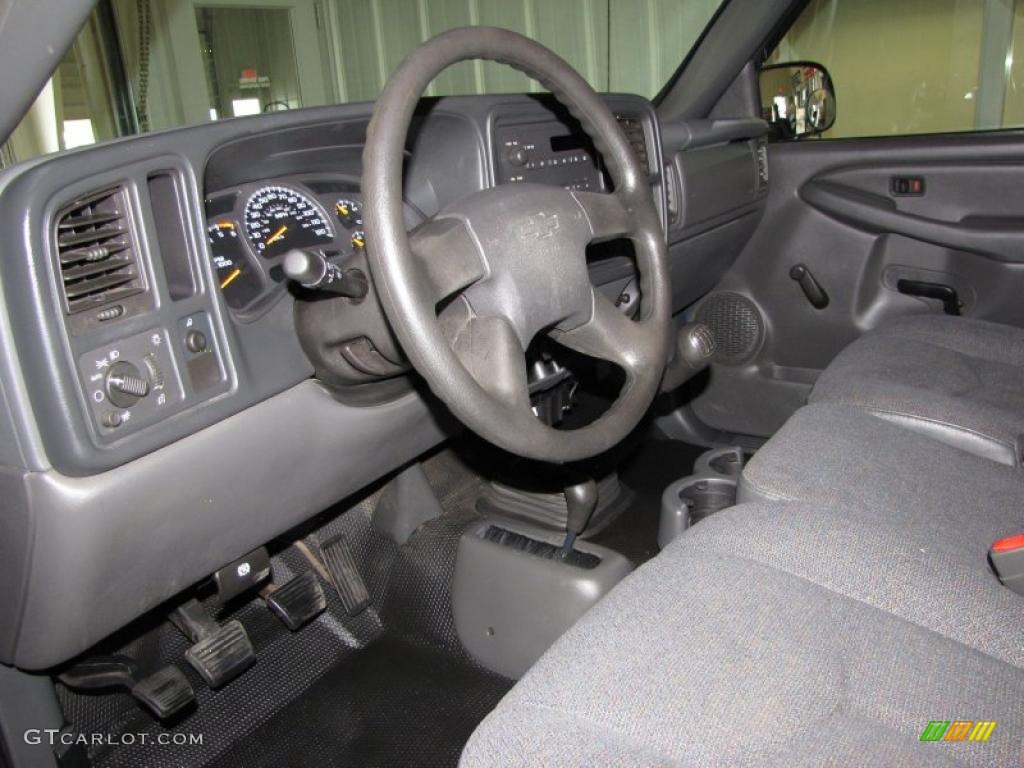 Dark Charcoal Interior 2004 Chevrolet Silverado 1500 LS Regular Cab 4x4 Photo #38389495