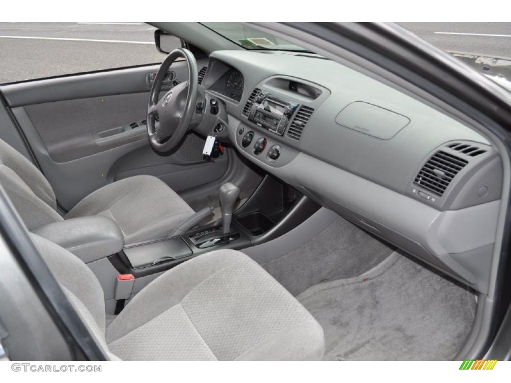 Stone Interior 2003 Toyota Camry LE Photo #38389983