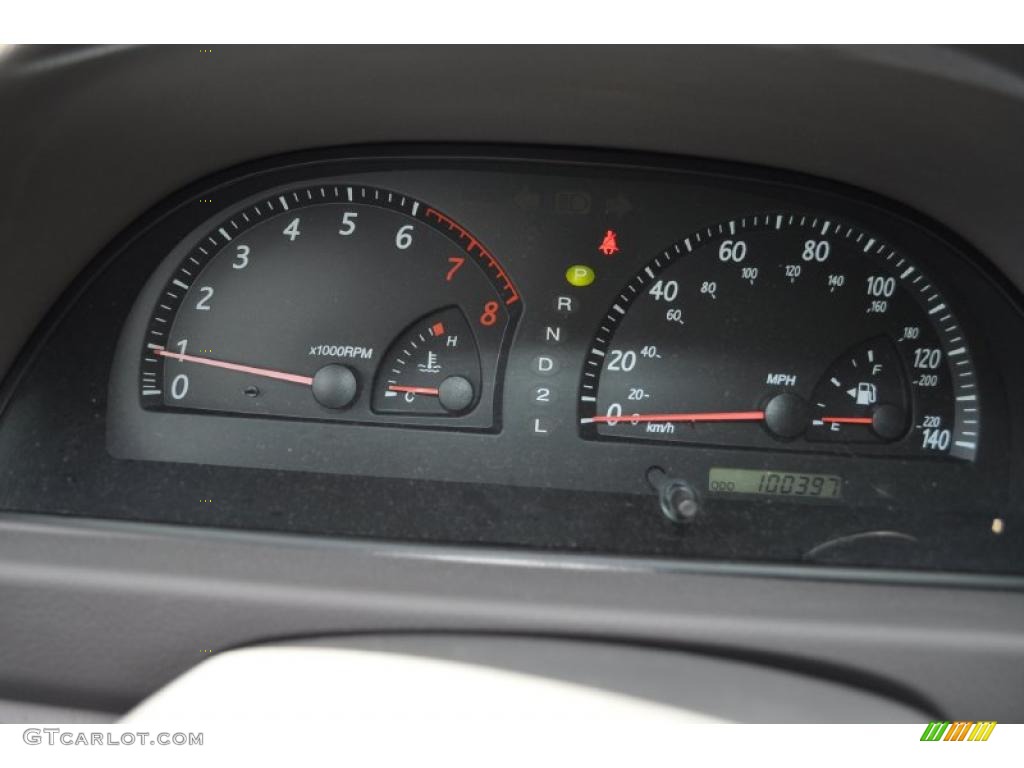 2003 Toyota Camry LE Gauges Photo #38390063