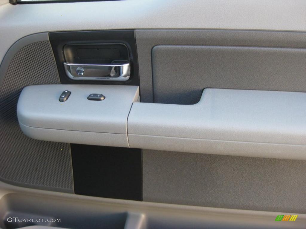 2006 F150 XLT SuperCab - Black / Medium Flint photo #21