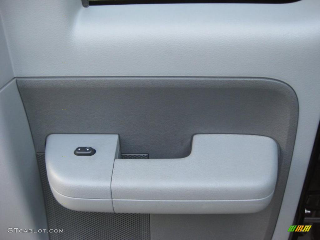 2006 F150 XLT SuperCab - Black / Medium Flint photo #24