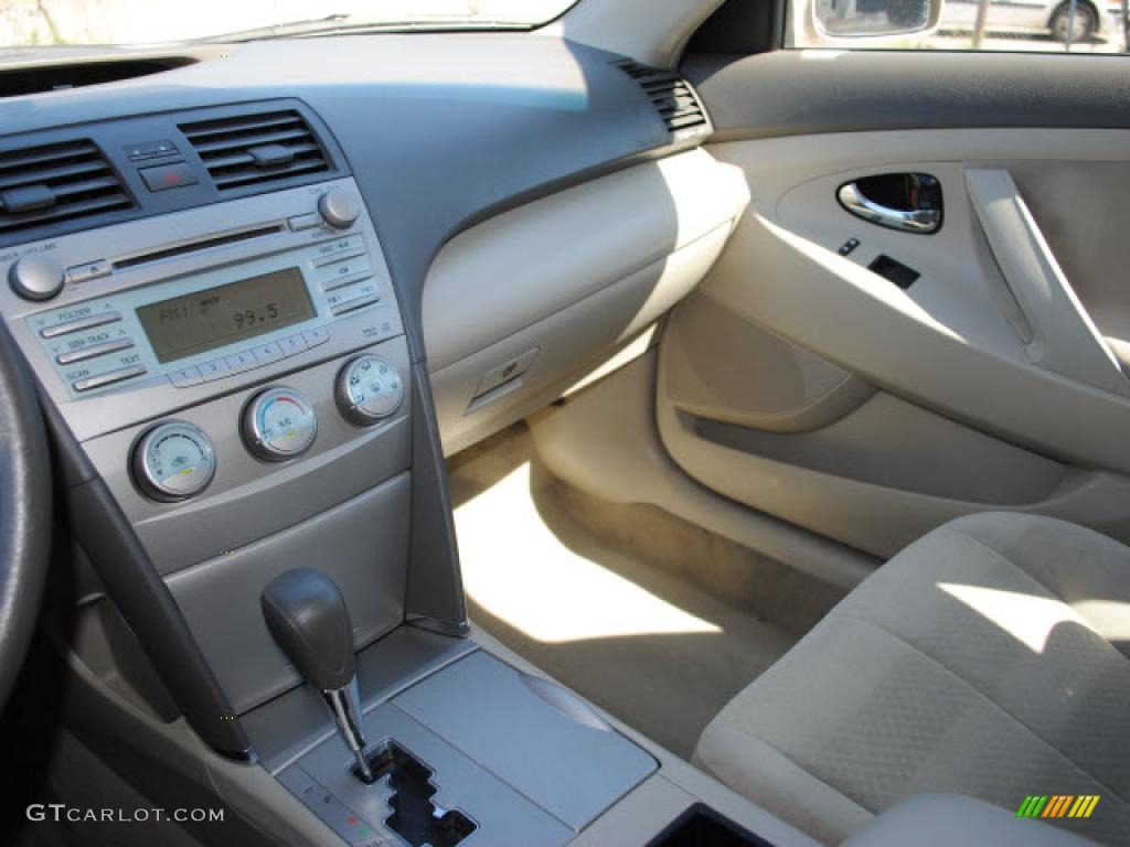 2008 Camry LE - Desert Sand Mica / Bisque photo #20