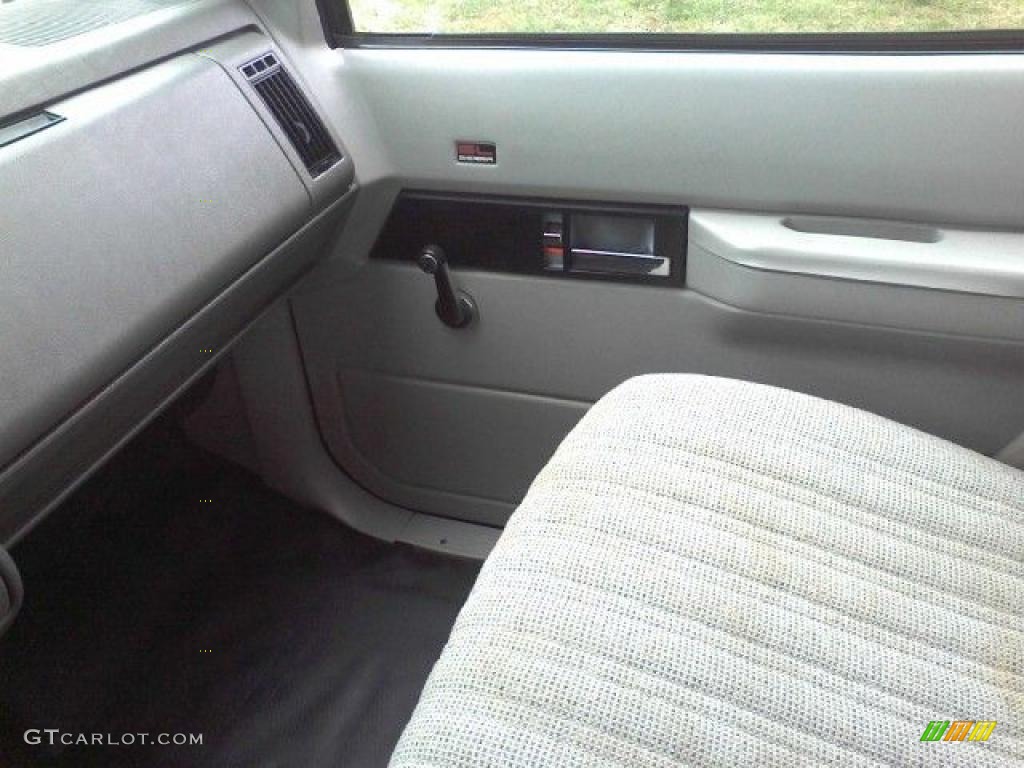 1993 Sierra 1500 Regular Cab - Dark Hunt Club Red Metallic / Gray photo #11