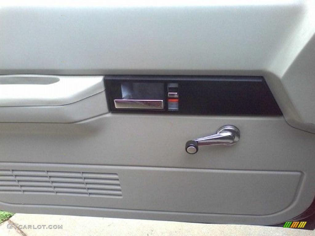 1993 Sierra 1500 Regular Cab - Dark Hunt Club Red Metallic / Gray photo #12