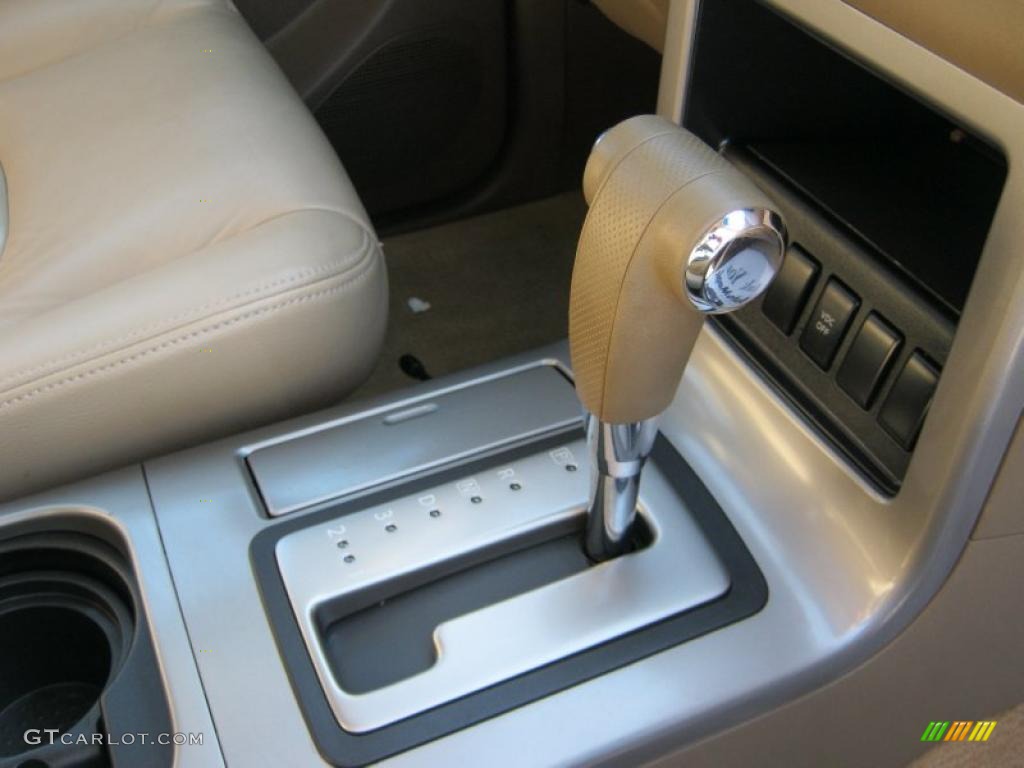 2005 Nissan Pathfinder XE 4x4 Transmission Photos