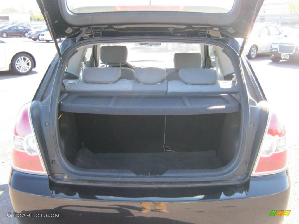 2008 Hyundai Accent GS Coupe Trunk Photos