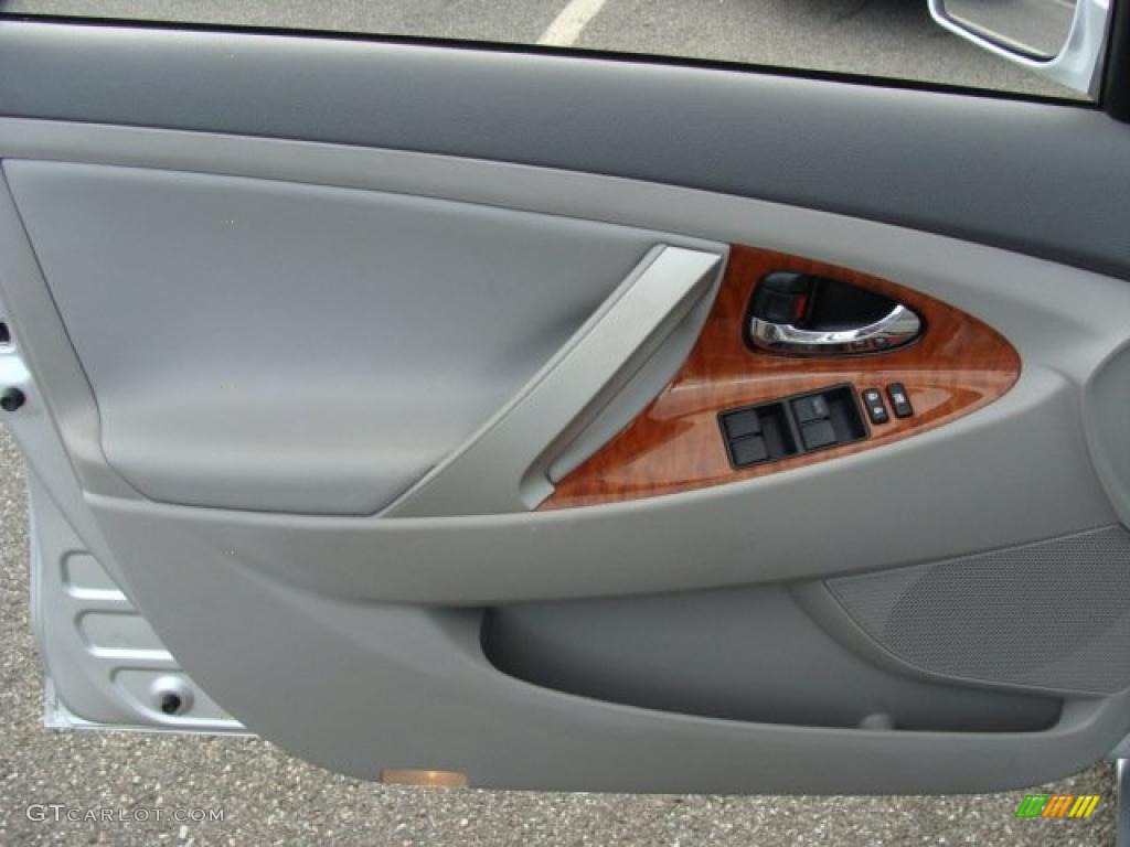 2008 Camry XLE V6 - Classic Silver Metallic / Ash photo #6