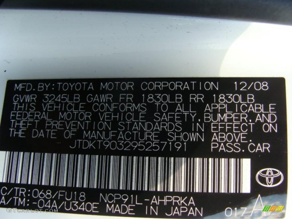 2009 Yaris Color Code 068 for Polar White Photo #38396423