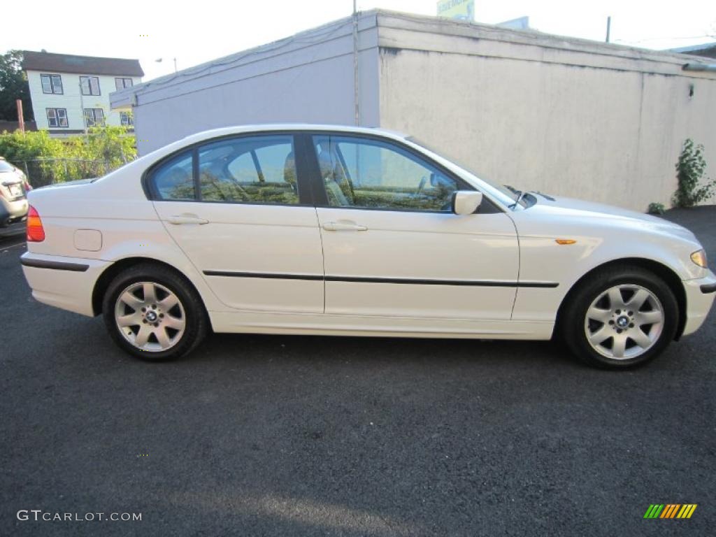 2004 3 Series 325xi Sedan - Alpine White / Grey photo #18