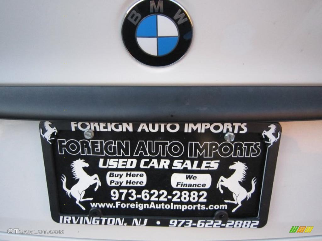 2004 3 Series 325xi Sedan - Alpine White / Grey photo #27