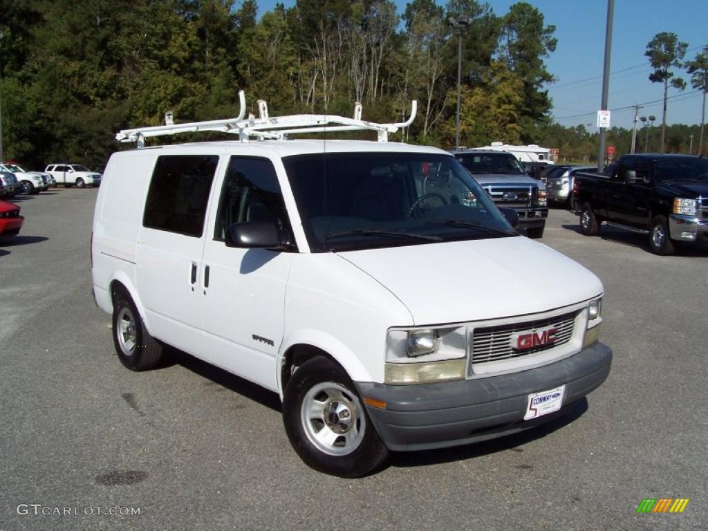 2002 Safari SL Cargo Van - Ivory White / Blue photo #3