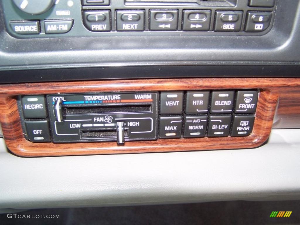 1998 Buick LeSabre Custom Controls Photo #38400520