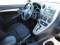 2009 Super White Toyota Matrix 1.8  photo #9