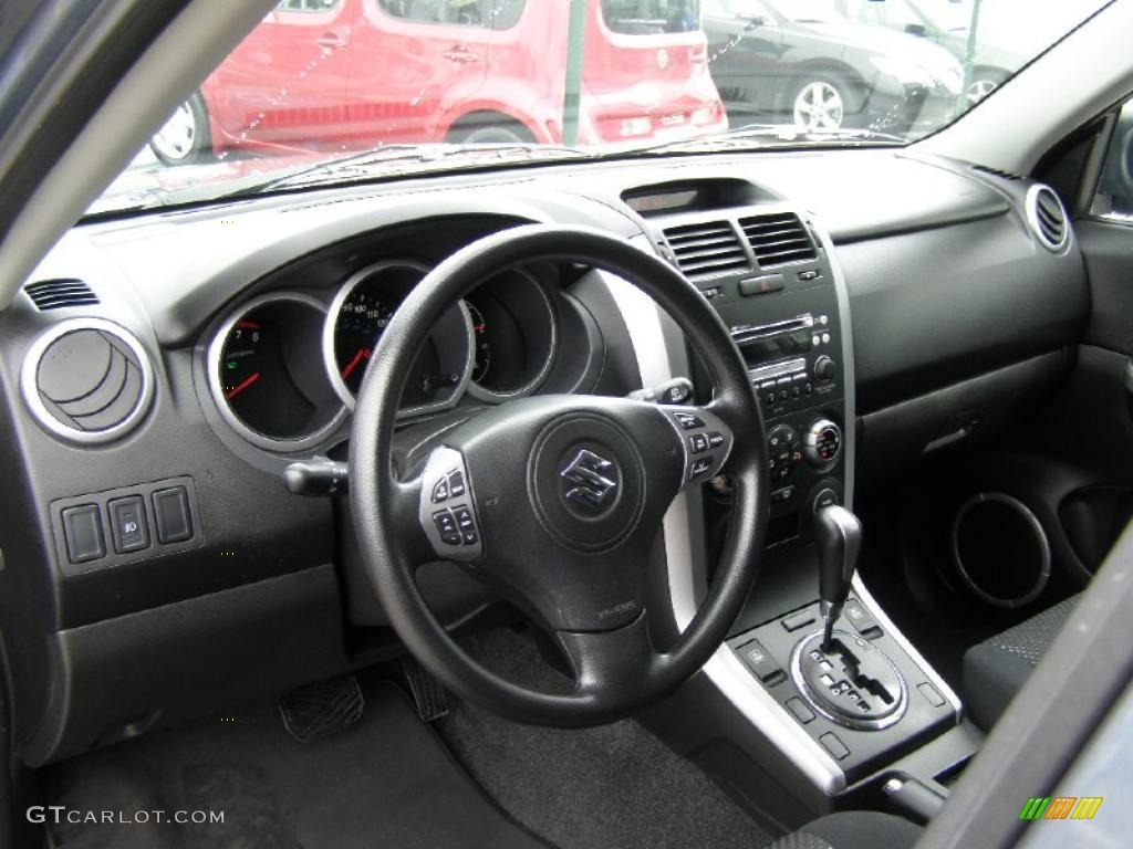 2007 Suzuki Grand Vitara XSport Dashboard Photos